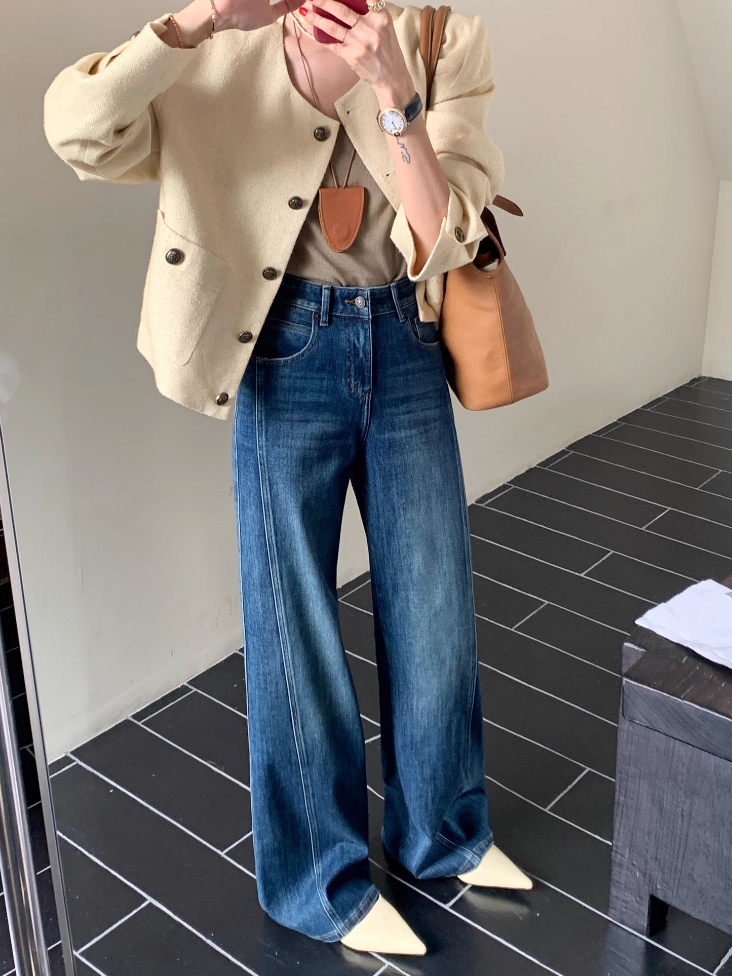 กางเกงเอวสูงทรงหลวม ขาบานลากพื้น