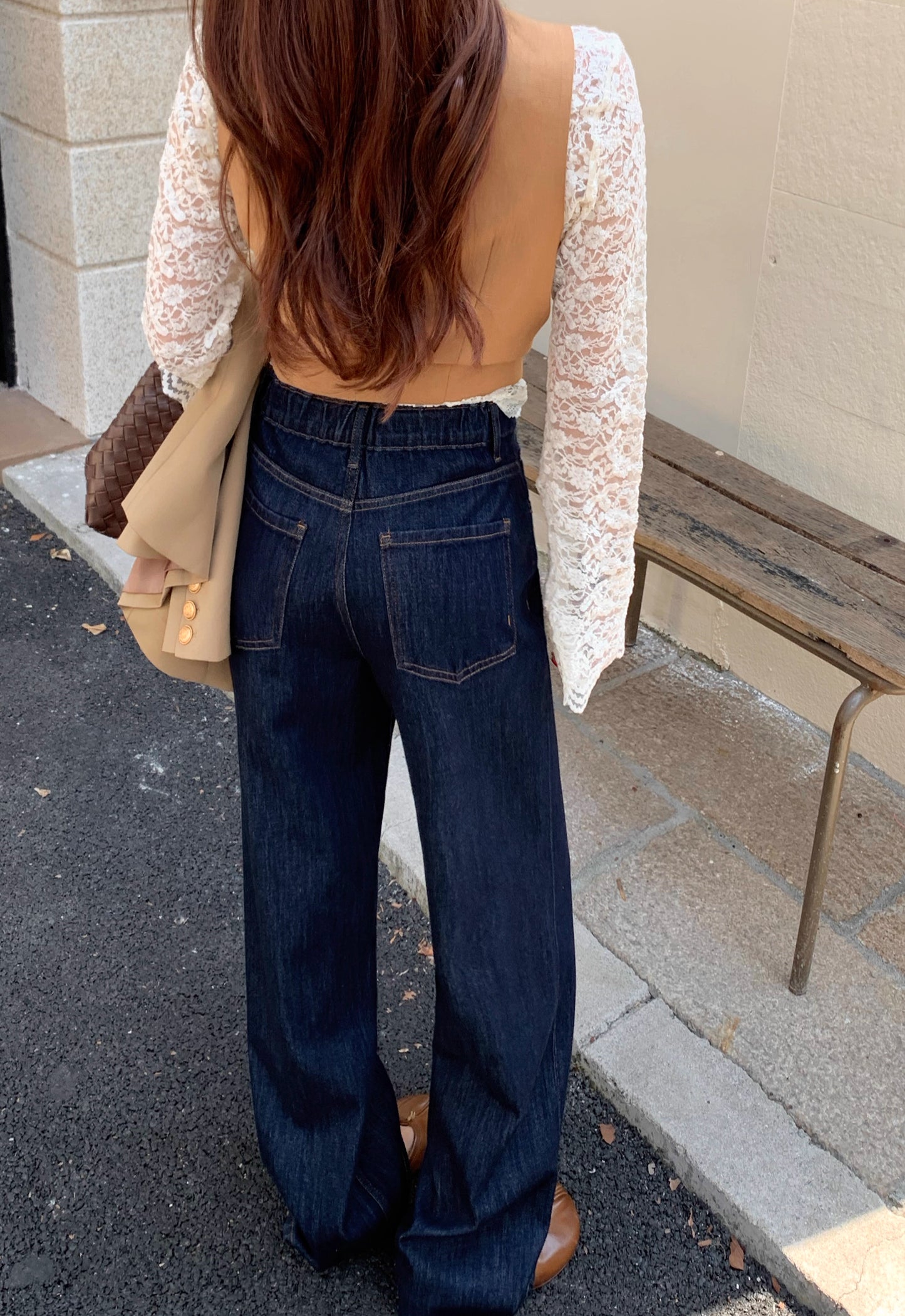 กางเกงขาตรงเอวยางยืด สีกรม ทรงขาบานยาว